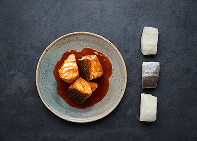 Norwegian salted cod "a la vizcaína"